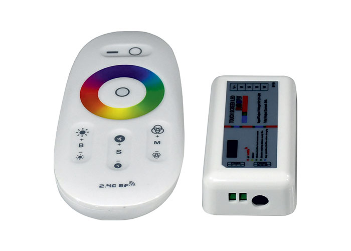 Controller per LED RGB+W con telecomando - Elcom Srl